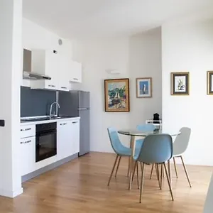  Apartment Grande Monolocale Con Parcheggio Interrato Incluso